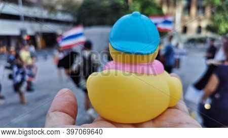 Brisbane, Australia - November 29, 2020: Yellow Rubber Duck Represents A Sympbol Of Innocent People 