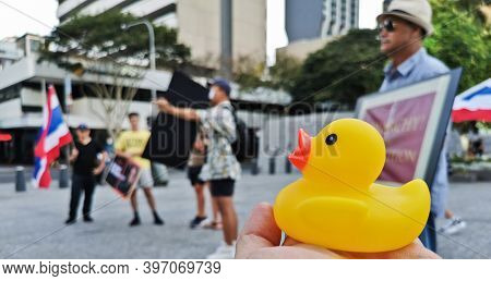 Brisbane, Australia - November 29, 2020: Yellow Rubber Duck Represents A Sympbol Of Innocent People 