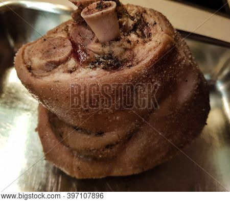Pork Knuckle With White Cabbage And Bread