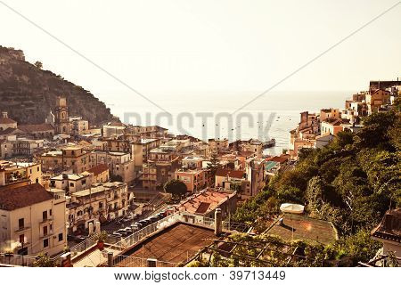 Ansicht der Stadt Minori, Italien