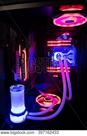 Winneconne, Wi -26 November 2020:  A Gaming Computer That Is Water Cooled By Ekwb With Asus And Msi 