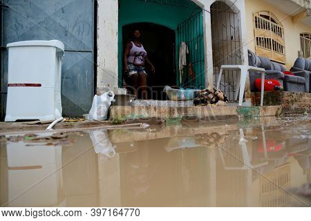 Santo Amaro, Bahia, Brazil - April 13, 2015: Flooded Street Due To Rain And Flood Of The Subae River