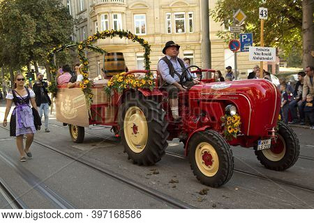 Stuttgart, Germany, 25 September 2016.  Volksfest In Stuttgart. The March Through The City Center.
