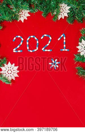 Coronavirus, Ncov-19 And The New Year. Holiday In Self-isolation, Hospital. Christmas Decorations An
