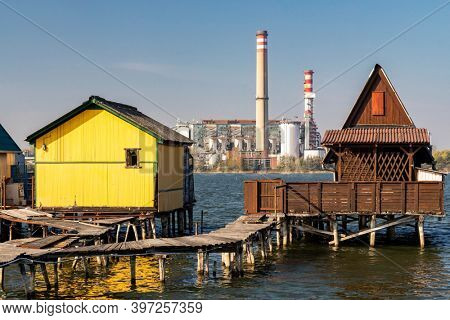 cottages on the piers, Bokodi-to in northern Hungary