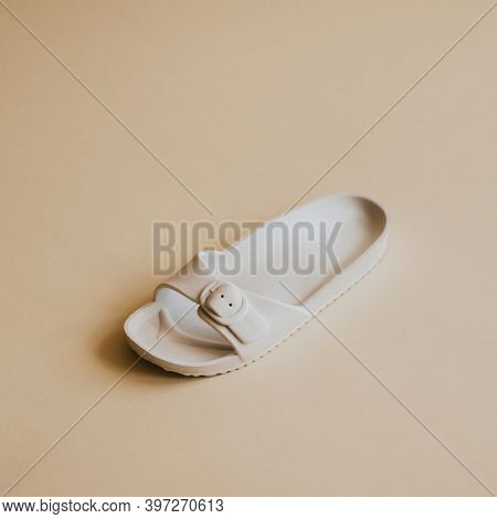Buckle slide sandal slipper on beige