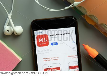 New York, Usa - 1 December 2020: Midi Libre Le Journal Mobile App Icon On Phone Screen Top View, Ill