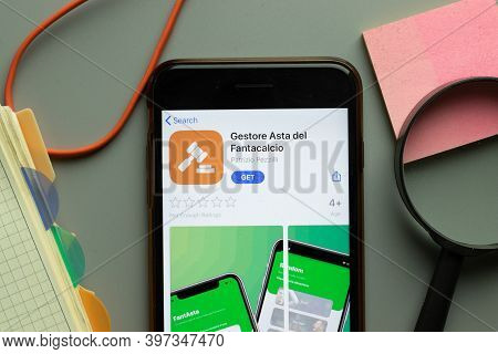 New York, Usa - 1 December 2020: Gestore Asta Del Fantacalcio Mobile App Icon On Phone Screen Top Vi