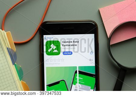 New York, Usa - 1 December 2020: Gestore Asta Fantacalcio Mobile App Icon On Phone Screen Top View, 