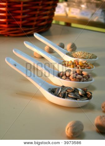 Fagioli secchi e cereali