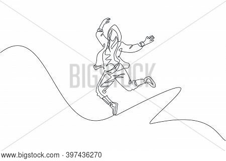 One Continuous Line Drawing Of Young Sporty Break Dancer Man Show Hip Hop Jumping Dance Style In The