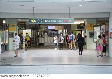 Singapore- 14 Nov, 2020: Information Sign Of Singapore Mrt Public City Transport System At The Entra