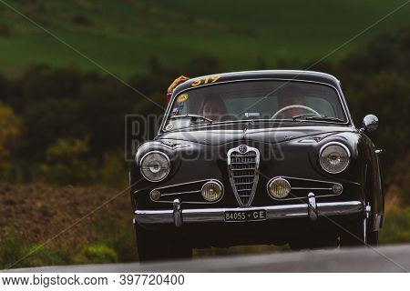 Cagli , Italy - Ott 24 - 2020 : Alfa Romeo 1900 C Super Sprint 1955 On An Old Racing Car In Rally Mi