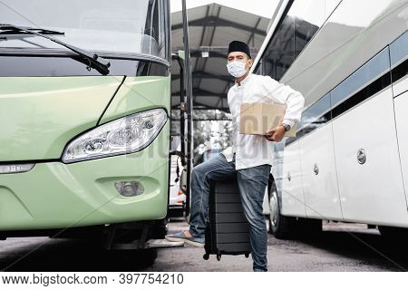 Male Muslim Travel By Bus During Pandemic