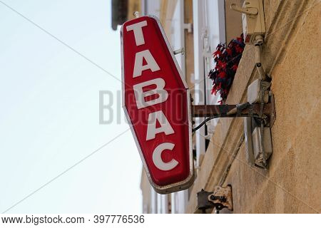 Bordeaux , Aquitaine  France - 12 01 2020 : Tabac Light French Red Shop Tobacco Sign With French Whi