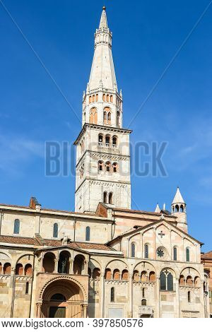 Modena, Italy - Circa September 2018. Beautiful Architecture Of Modena Cathedral (duomo Di Modena).