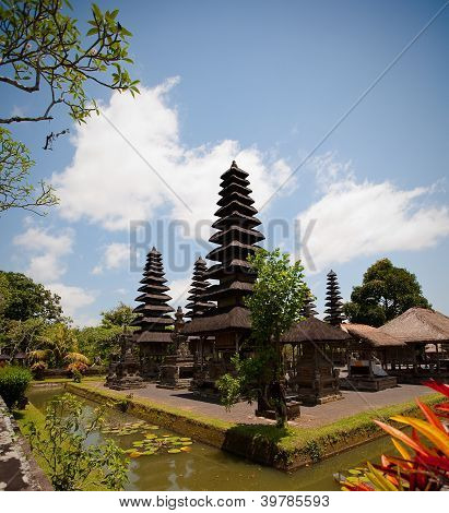 วัดทามานเอยุน (Mengwi)