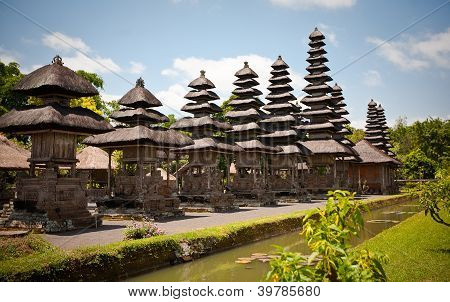 วัดทามานเอยุน (Mengwi)