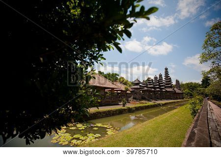 วัดทามานเอยุน (Mengwi)