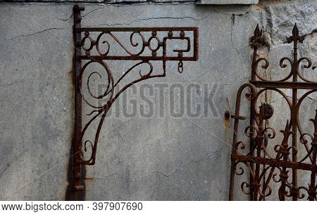 The Beauty Of Blacksmithing In Old Rural Cemeteries Metal, Brass And Copper Poppy Flowers, Balls, Wa