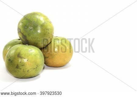 Thailand Tangerine On A White Background With High Vitamin C, Suitable For Eating, Playing And Makin
