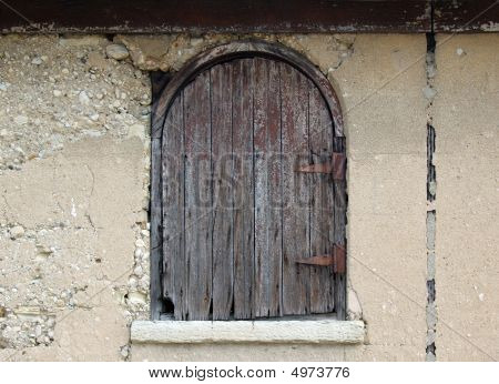오래 된 door2