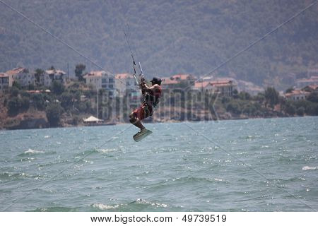 Kitesurfing