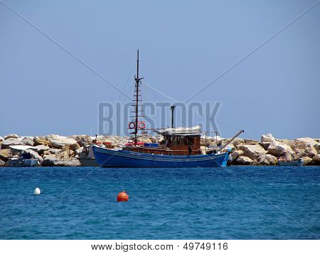 Fishing boat