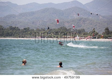 Kitesurfing