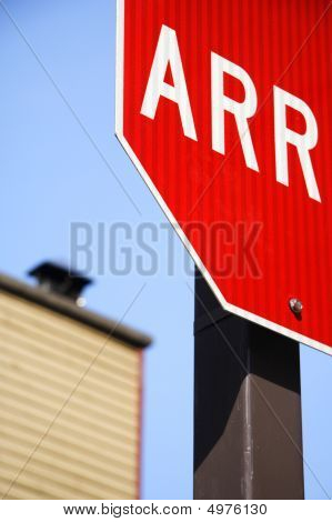 französischer Stop-Schild
