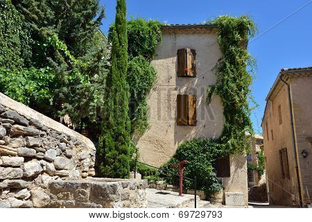 Le Barroux