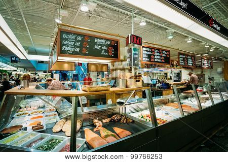 Trade in traditional Swedish food in the local Hay Market Hotorg