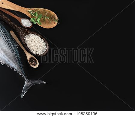 Fresh fish, rice and spices