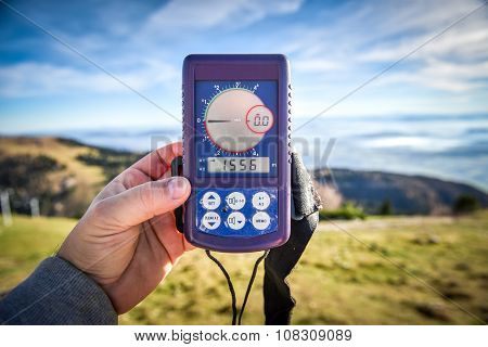 Digital Altimeter For Paragliding Or Parachute