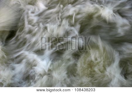 Moving floodwater
