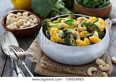 Vegetable curry with cashew nuts