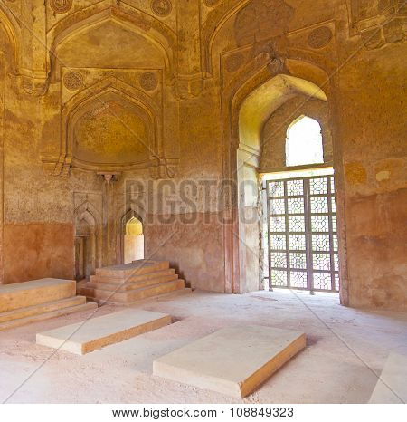 Dadi Potis Tomb In Lodi Garden In Delhi