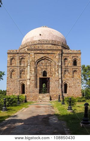 Dadi Potis Tomb In Lodi Garden In Delhi