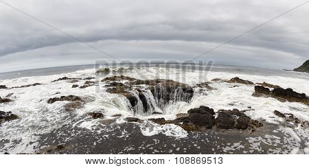 Thor's Well, Oregon Coast