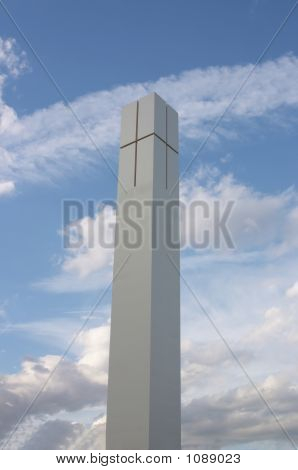Белый крест башня