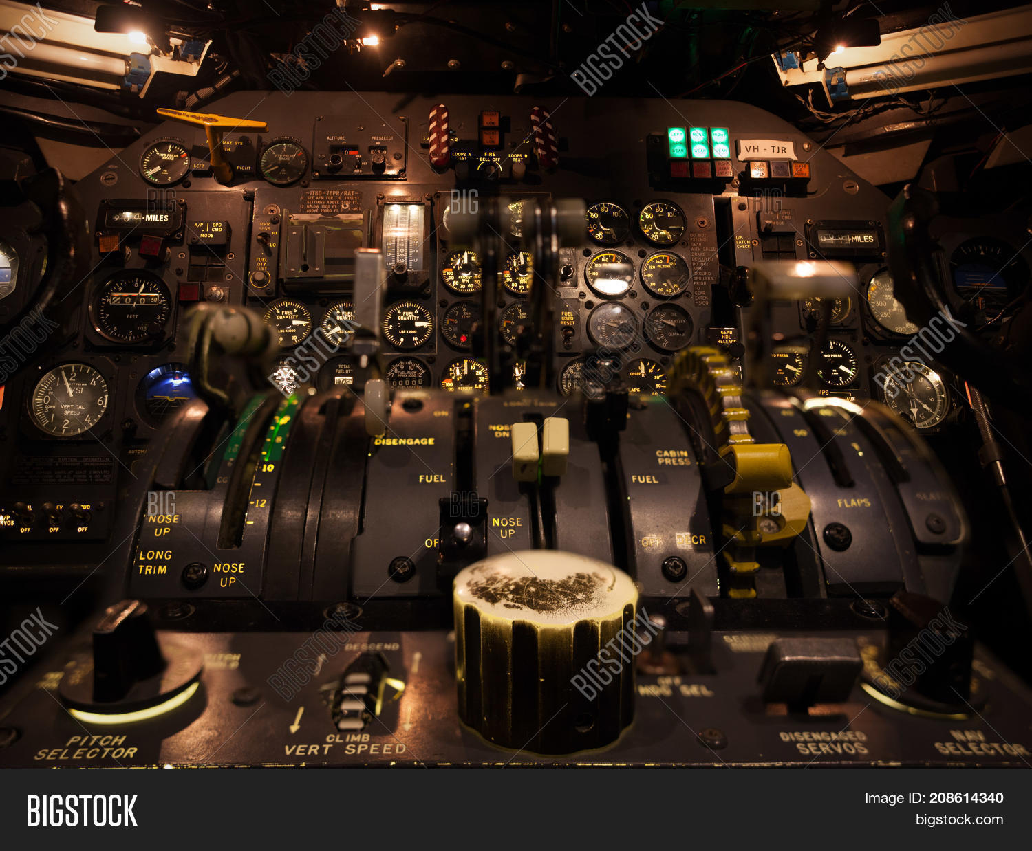 Control Knobs Airplane Image & Photo (Free Trial) Bigstock