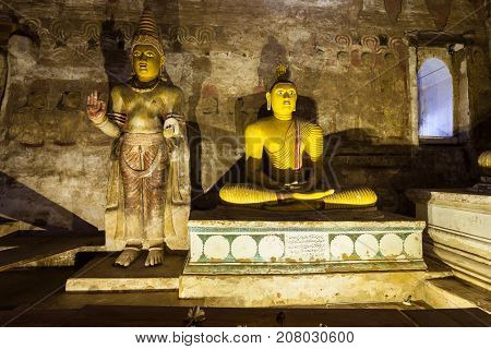 Dambulla Golden Cave Temple