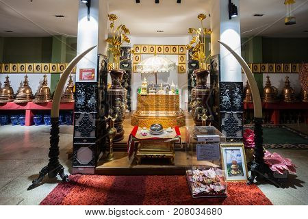 Gangaramaya Temple In Colombo
