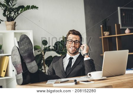 Call Center Worker