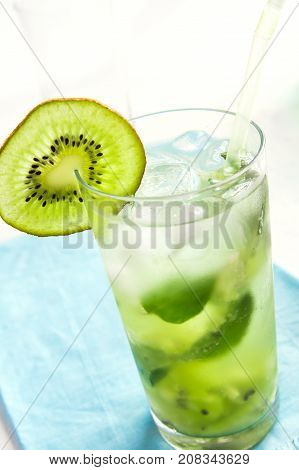 Kiwi Mojito Drink