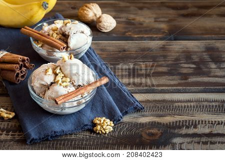 Banana And Cinnamon Ice Cream