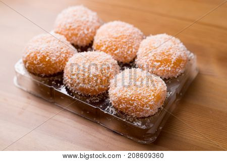Mango mochi
