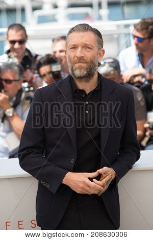 CANNES, FRANCE - MAY 19, 2016: Vincent Cassel attends the 'It's Only The End Of The World (Juste La Fin Du Monde)'  photocall. 69th annual Cannes Film Festival at the Palais des Festivals