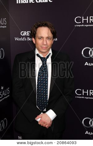 LOS ANGELES - JUN 11: Chris Kattan arriva presso la 10a Chrysalis Butterfly Ball a casa privata su 