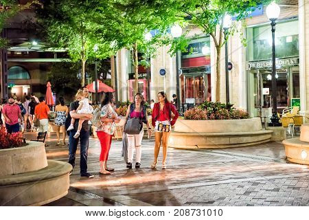 Washington Dc, Usa - August 4, 2017: People Family Walking On Sidewalk By Restaurants In Georgetown